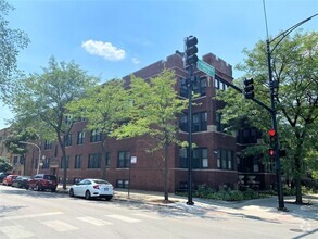 Building Photo - 1201 W Addison St