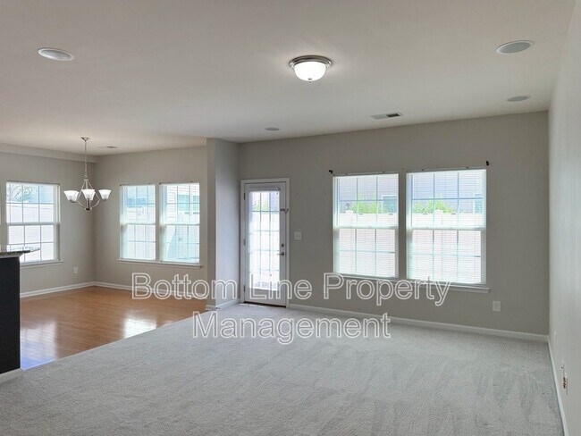 Building Photo - 7562 Red Mulberry Way