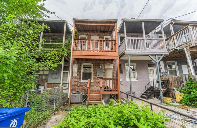 Building Photo - 2934 Clifton Park Terrace