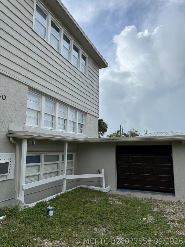 Building Photo - 1140 Hernando St
