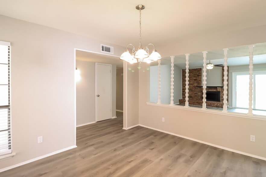 Building Photo - 7808 Bermejo Rd