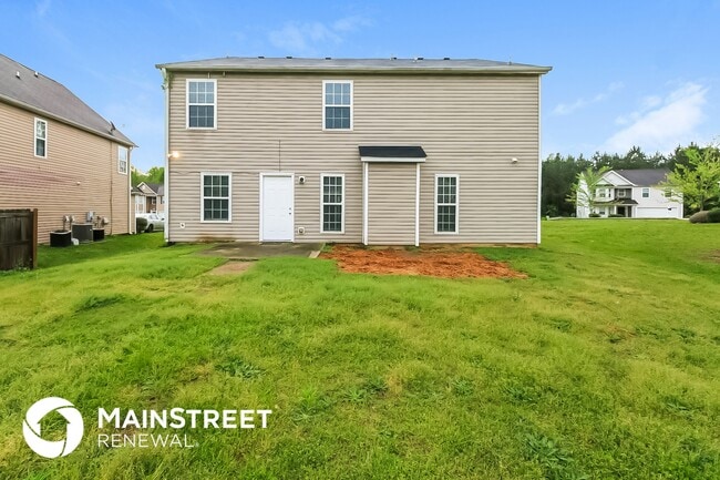 Building Photo - 365 Walton View