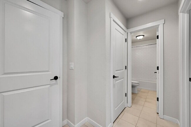 Building Photo - $2,650 - 4 bed, 3.5 bath updated home in C...