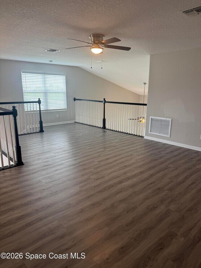 Building Photo - 49 Montecito Dr