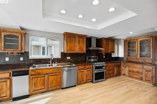 Building Photo - 4730 Spinnaker Way