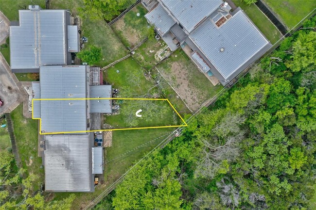 Building Photo - 709 Castle Ridge Rd