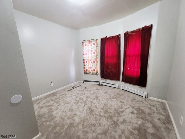 Building Photo - 45 Winans Ave