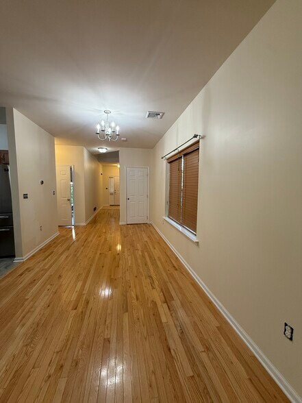 Building Photo - 1504 Crest Park Ct
