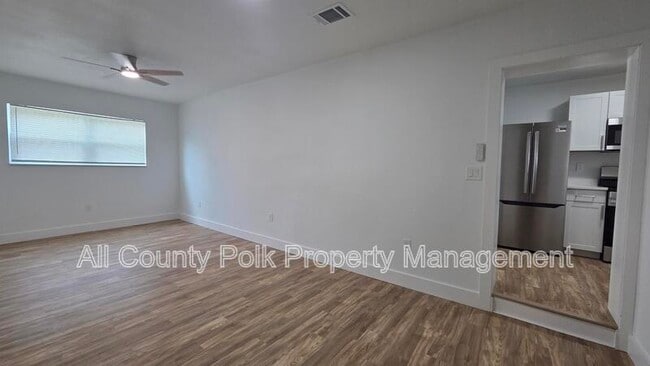 Building Photo - 2704 Homer Cir