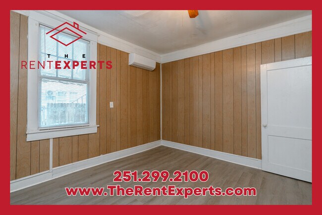 Building Photo - 2050 Dauphin St