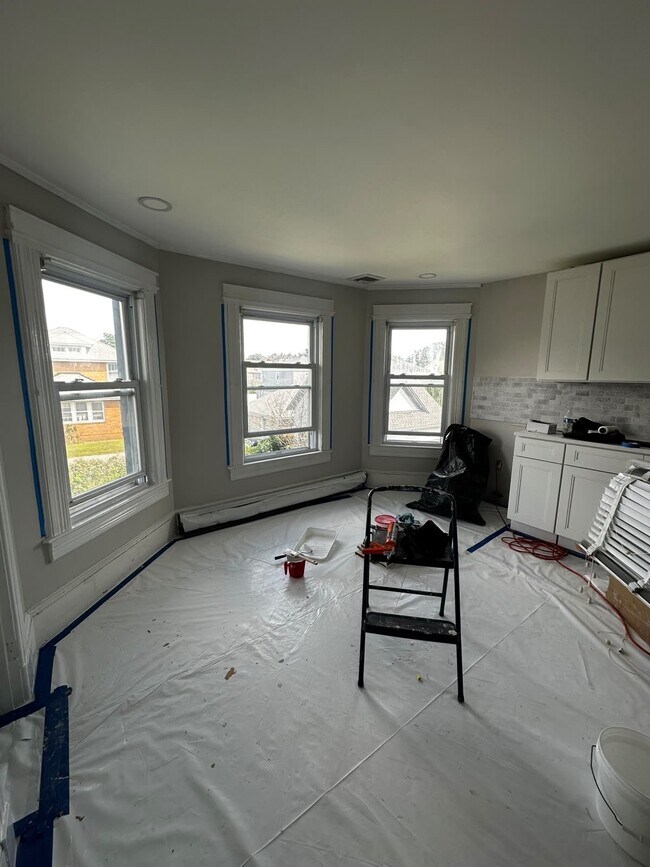 Building Photo - 35 N Corona Ave