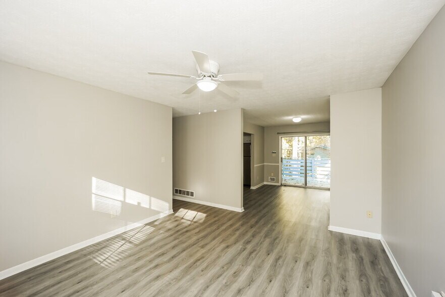 Building Photo - 6868 Maddox Rd