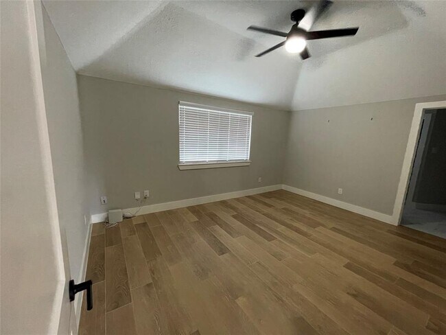 Building Photo - 709 Regency Ct