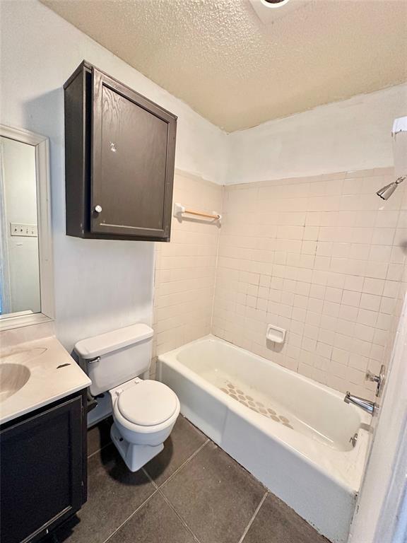 Building Photo - 9103 Japonica Ct