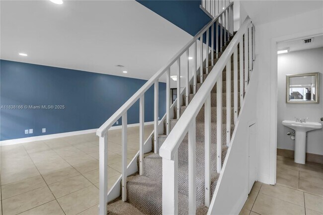 Building Photo - 2530 Coral Springs Dr