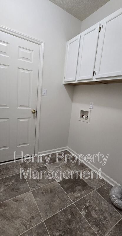 Building Photo - 100 Mint Hill Dr