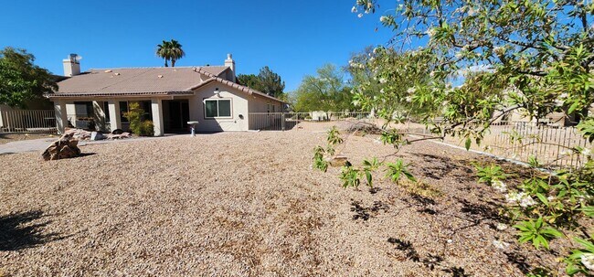 Building Photo - 5213 Orchard Hills Ave