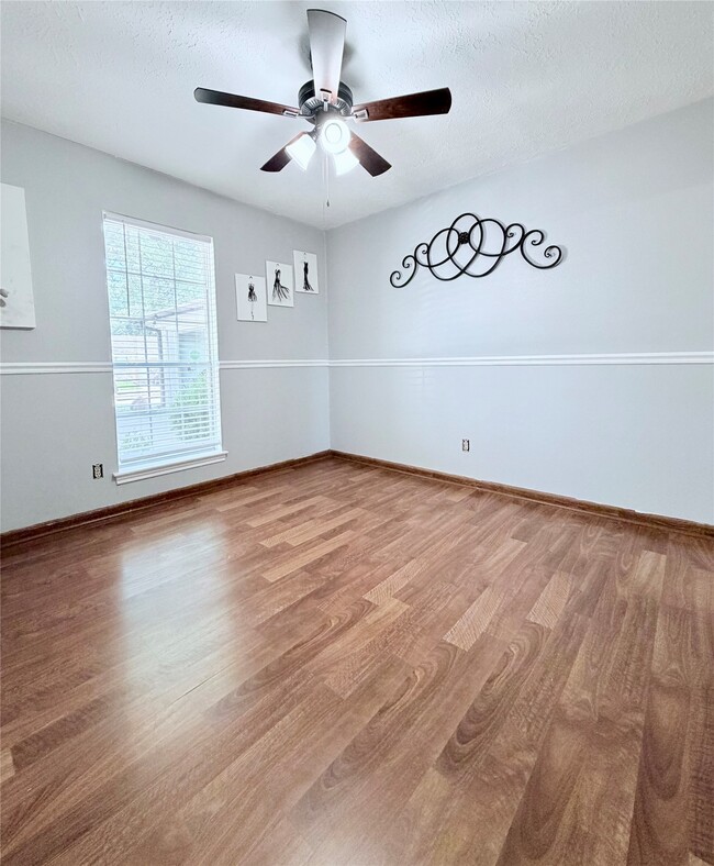 Building Photo - 6610 La Puente Dr