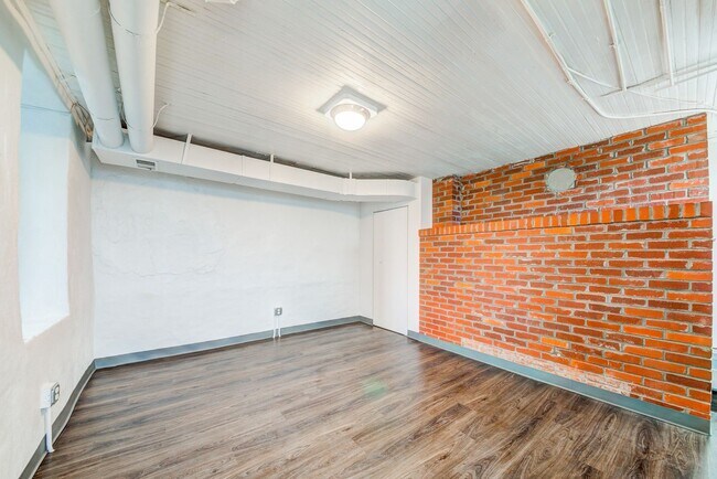Building Photo - Available JULY 2026  - RENOVATED 3 Bedroom Home w/ Garage, City Views + MORE!