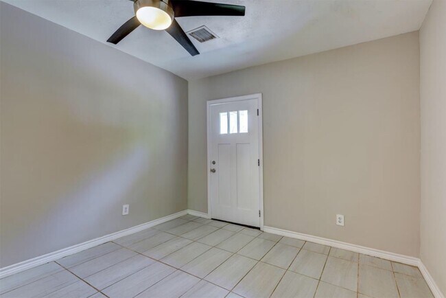 Building Photo - 5647 Belarbor St