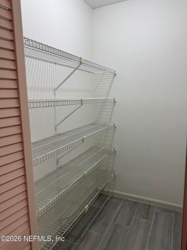 Building Photo - 2381 Hampton Falls Dr W