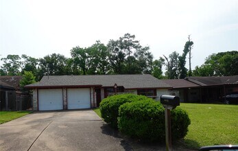 Building Photo - 10642 Wolbrook St