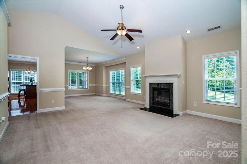 Building Photo - 141 Aberdeen Dr