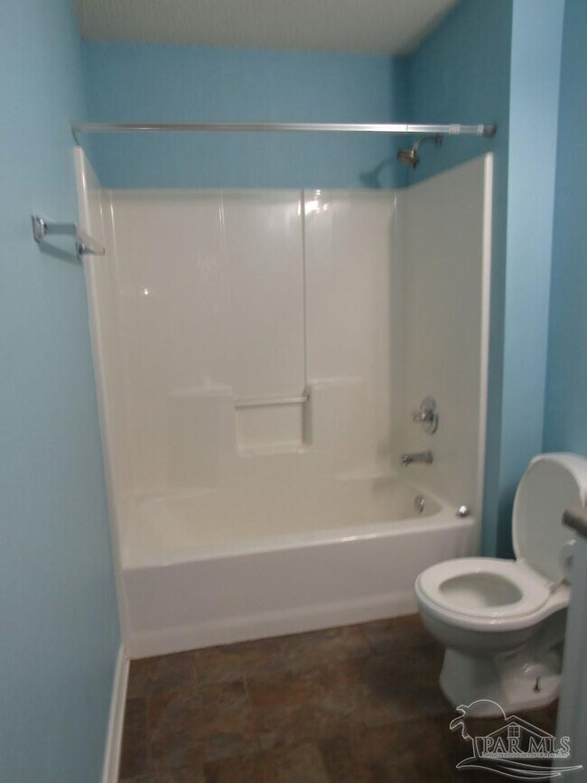 Building Photo - 133 Windward Ct