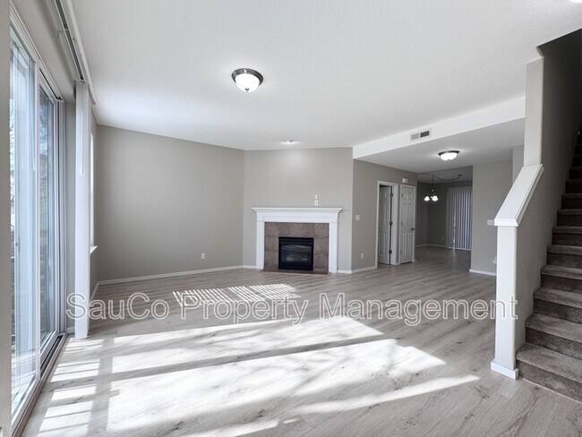 Building Photo - 3491 SE Pepperwood Way