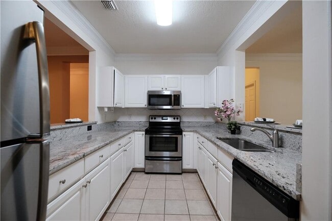 Building Photo - 4007 Westchester Ridge NE