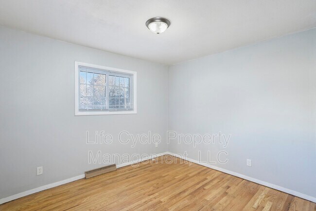 Building Photo - 10764 64th Ave