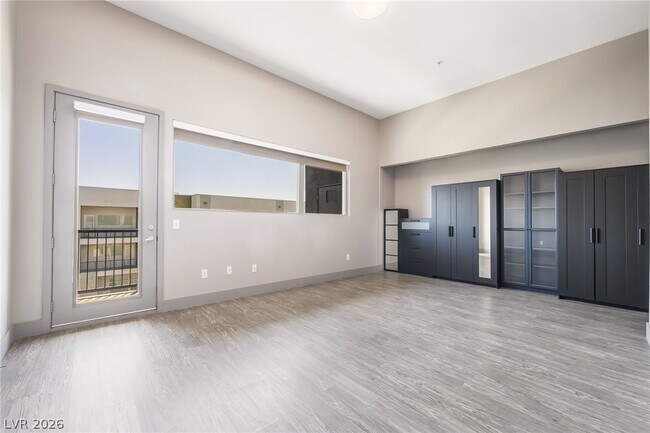 Building Photo - 2775 W Pebble Rd