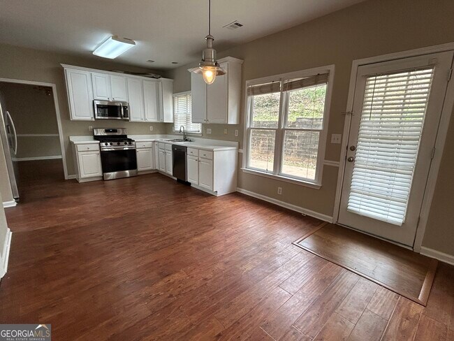 Building Photo - 495 Summer Breeze Ct.