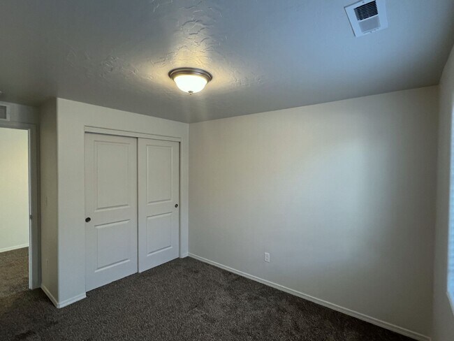Building Photo - Beautiful 3 bed 2 bath home in Caldwell ju...