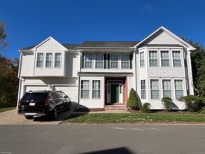 Building Photo - 11 Cobble Ct