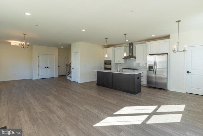 Building Photo - 48 Parry Wy