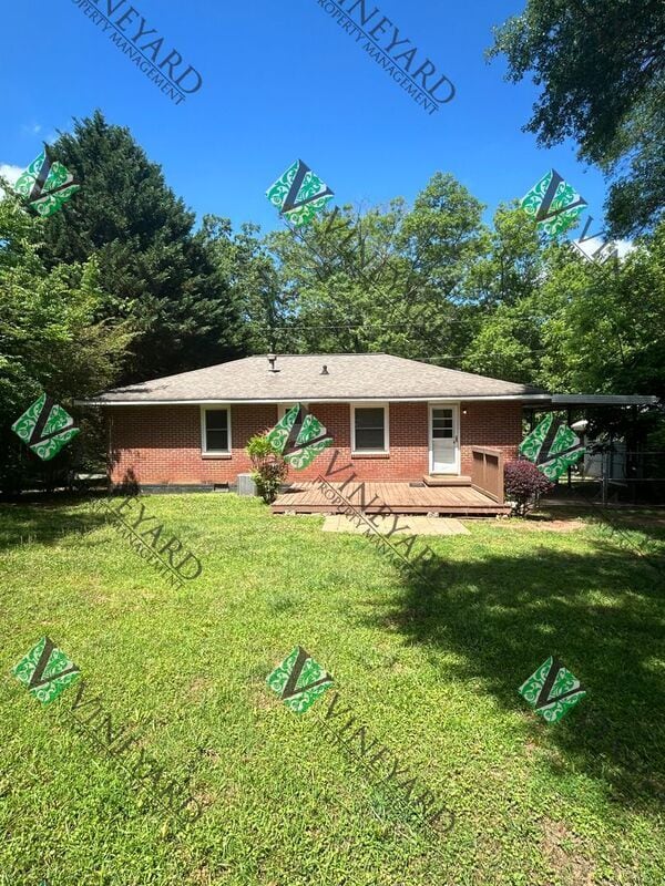 Building Photo - 4306 Hillcrest Dr