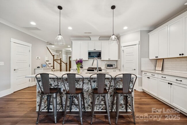 Building Photo - 2507 Marlowe Ave