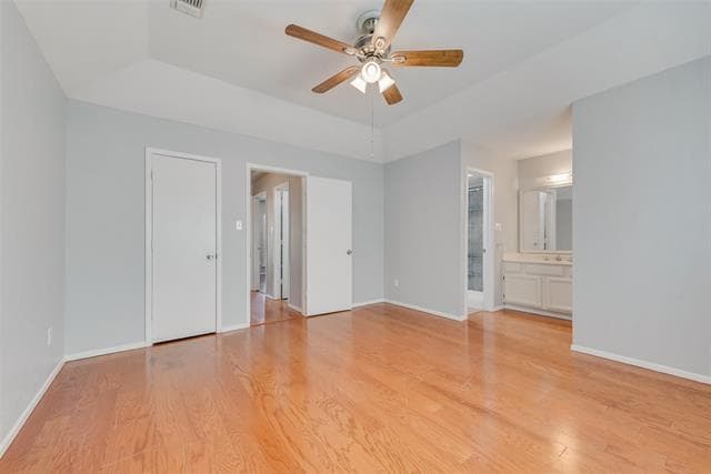 Building Photo - 4154 Emerson Dr