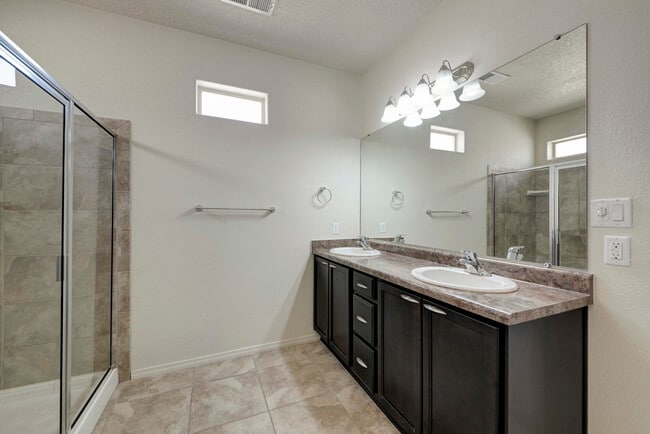 Building Photo - 253 Landing Trail
