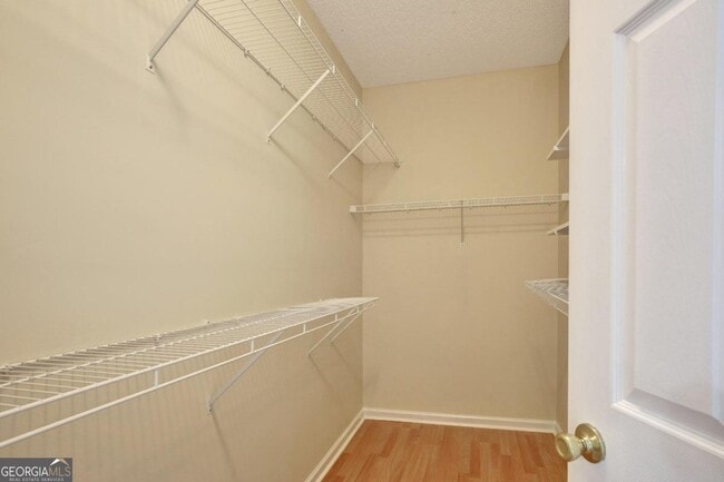 Building Photo - 333 Prescott Ct
