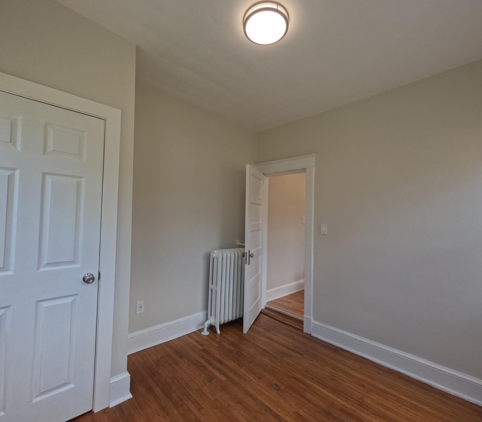 Building Photo - 4317 River Rd NW