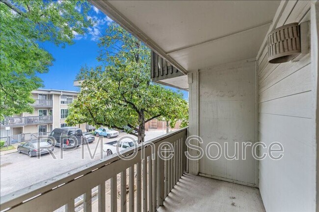 Building Photo - 4859 Cedar Springs Rd