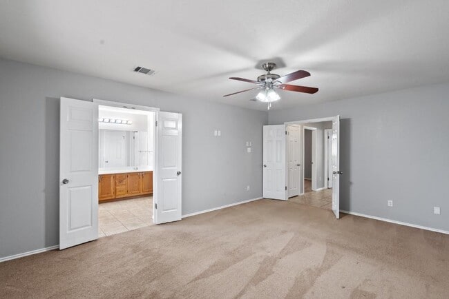 Building Photo - 1514 Royce Ln