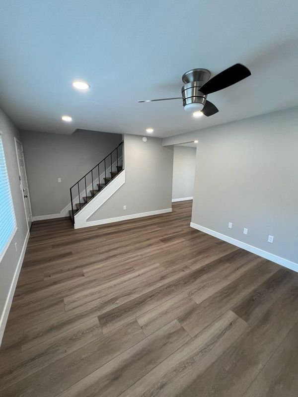 Building Photo - 161 Greentree Ln