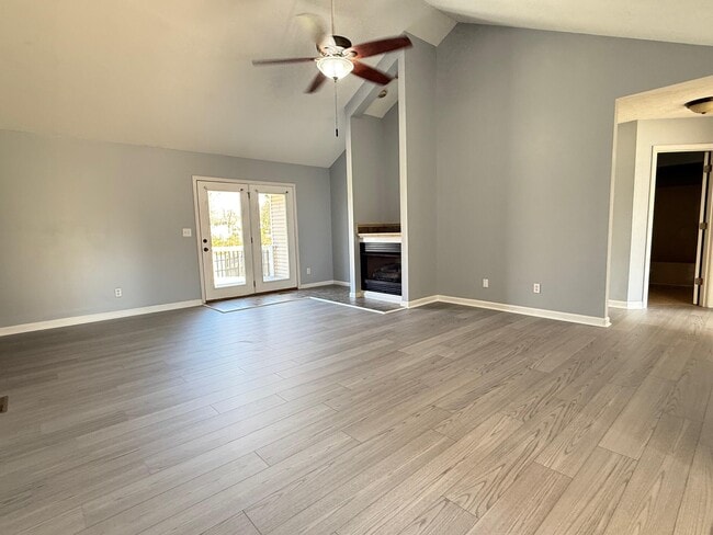 Building Photo - 500 Clifton Ct