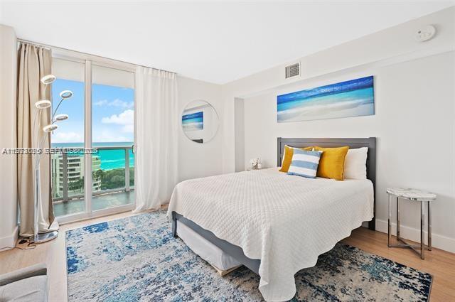 Building Photo - 100 Bayview Dr