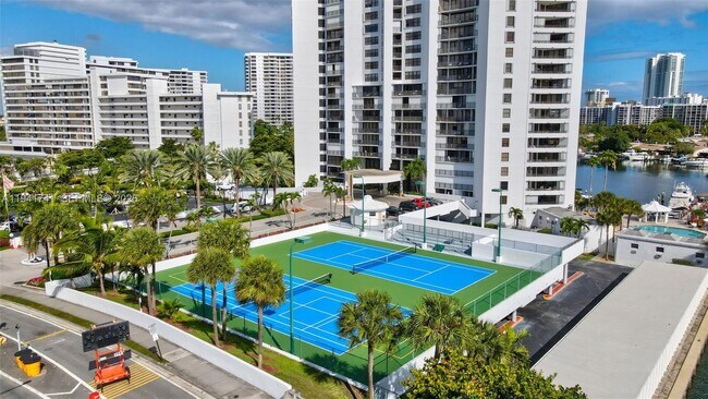 Building Photo - 300 Three Islands Boulevard