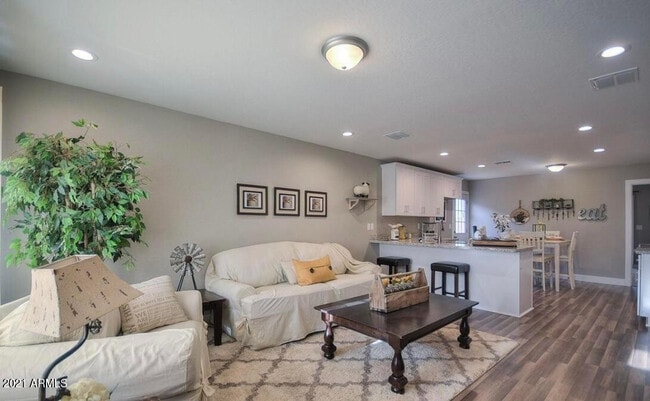 Building Photo - 5707 S 12th Ln