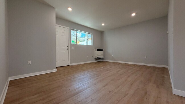 Interior Photo - 923 W 75th St., LLC